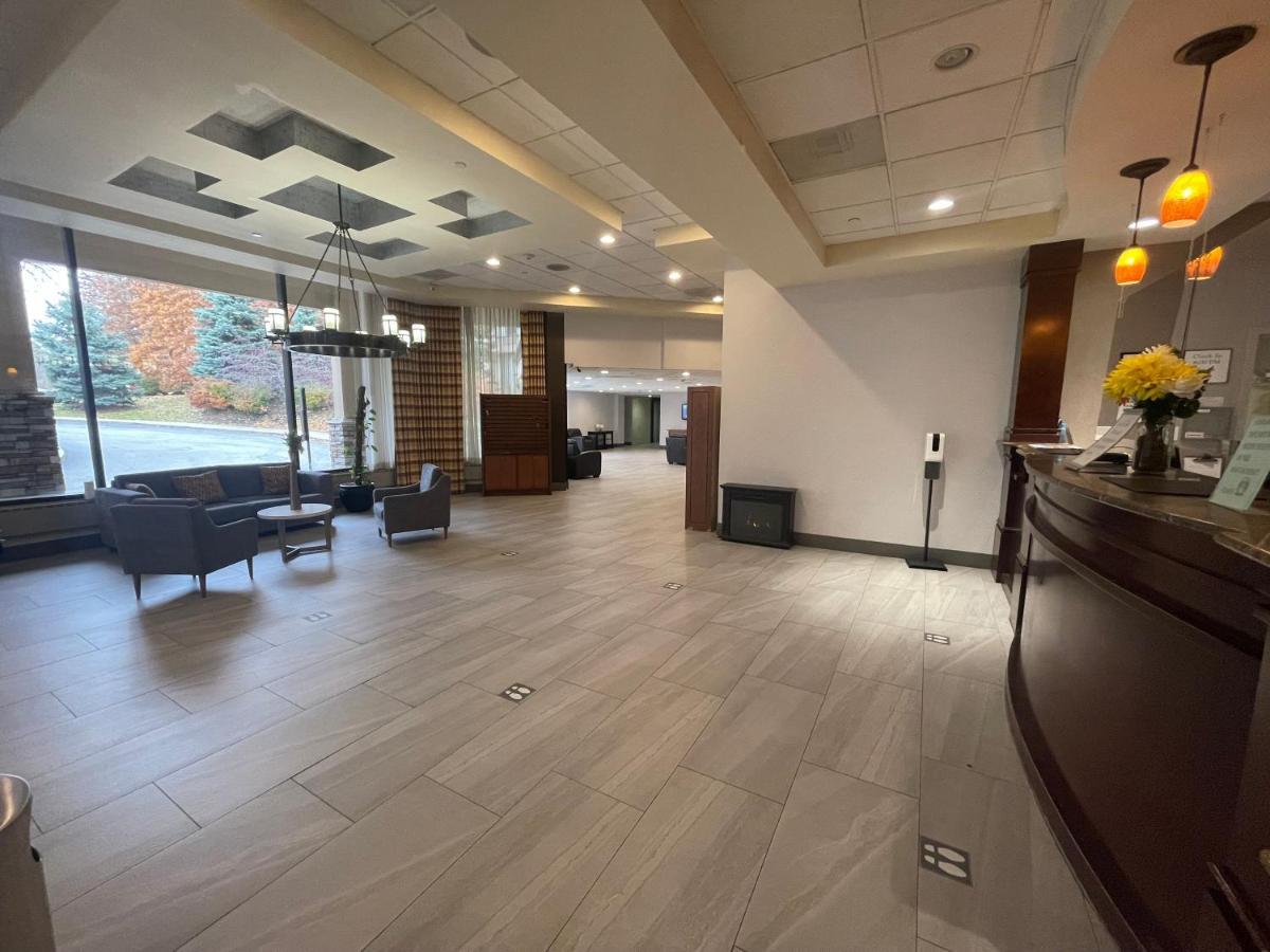 Hotel Ramada By Wyndham Cleveland Independence Exterior foto