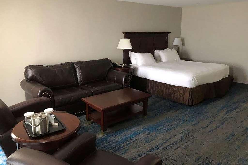 Hotel Ramada By Wyndham Cleveland Independence Habitación foto